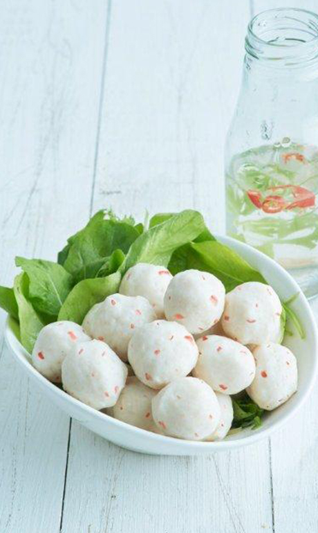 ลูกชิ้นไก่ รสปูอัด